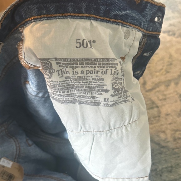 Levi's Blue Button-Fly Denim Shorts NEW WITH TAGS 501 - Picture 3 of 5